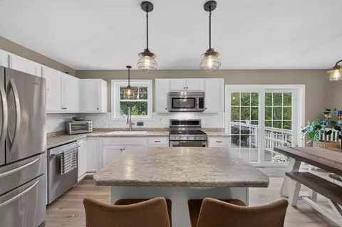 Kitchen - 31 Middle Rd, Kennebunk, ME 04043 photo 2 of 3