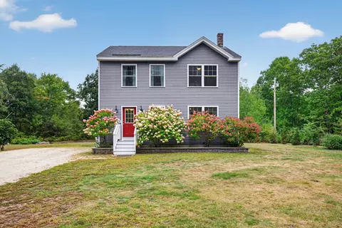 Exterior - 31 Middle Rd, Kennebunk, ME 04043 photo 2 of 10