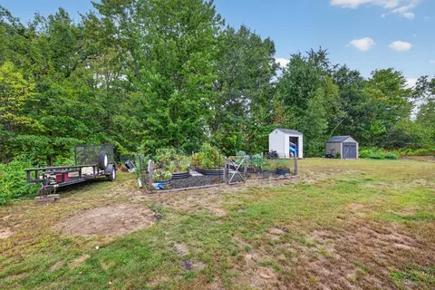 Exterior - 31 Middle Rd, Kennebunk, ME 04043 photo 7 of 10