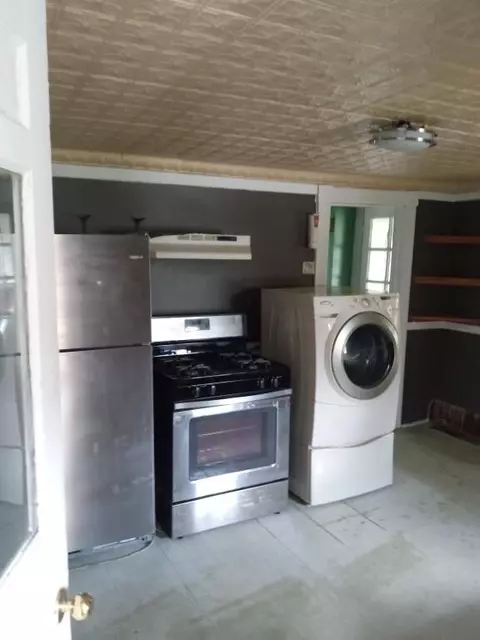 Kitchen - 855 County Rd, Lubec, ME 04652 photo 3 of 6