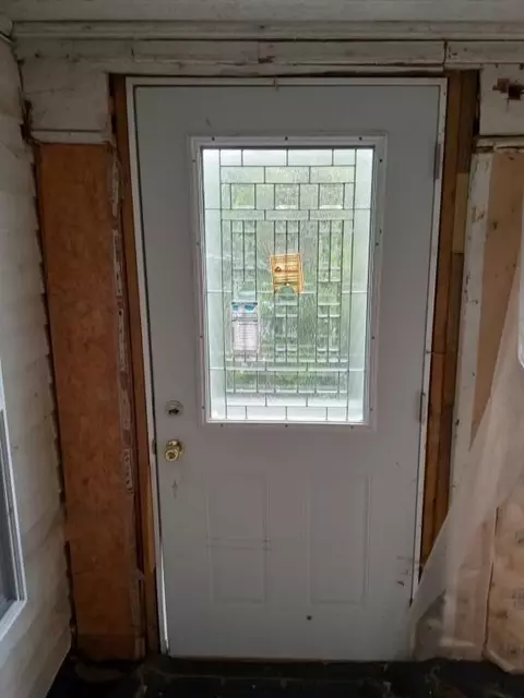 Entry Way - 855 County Rd, Lubec, ME 04652 photo 4 of 8