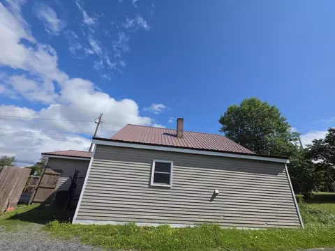 50 Fort St, Caribou, ME 04736