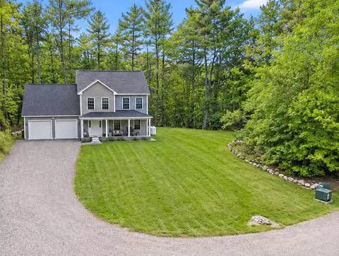 7 Levi Ln, New Gloucester, ME 04260
