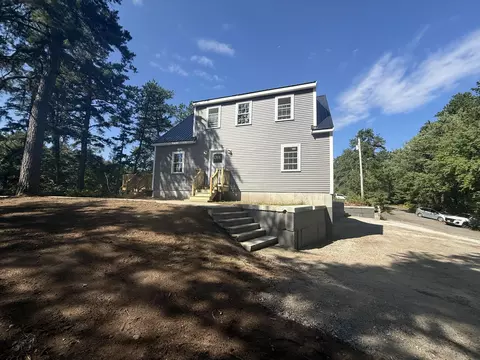 186 Lake Sherburne Rd, Waterboro, ME 04087
