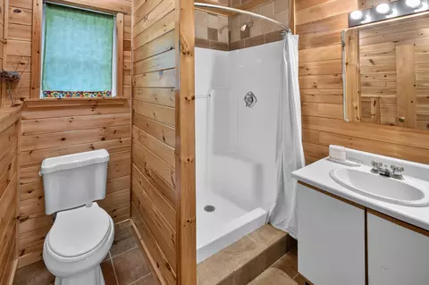 Bath - 551 E Sangerville Rd, Sangerville, ME 04479 photo 7 of 7