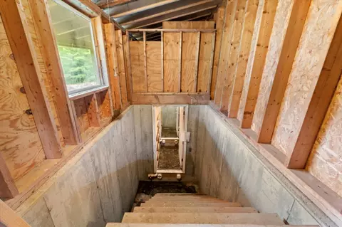 Entry Way - 137 Avenue Road Ext, Exeter, ME 04435 photo 11 of 12