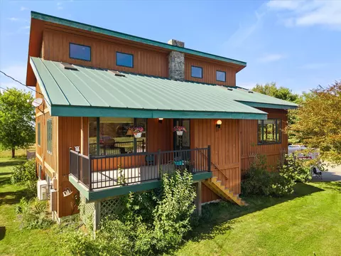 75 Arnold Ln, Palermo, ME 04354