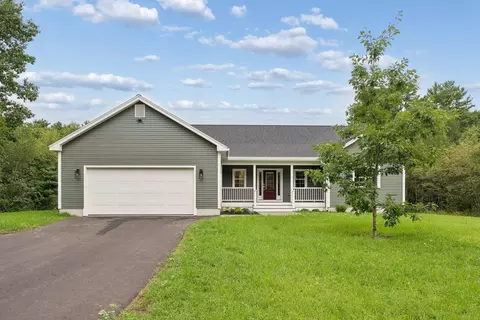 36 Turkey Run, Topsham, ME 04086