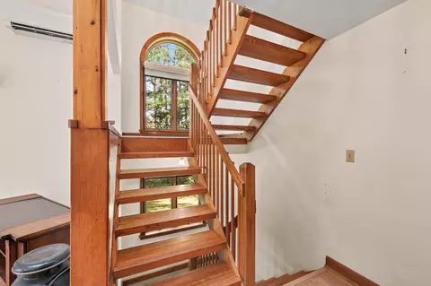 Entry Way - 196 Case Rd, Winthrop, ME 04364 photo 3 of 6