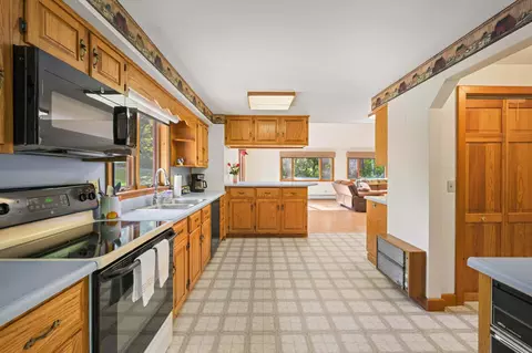 Kitchen - 196 Case Rd, Winthrop, ME 04364 photo 1 of 6