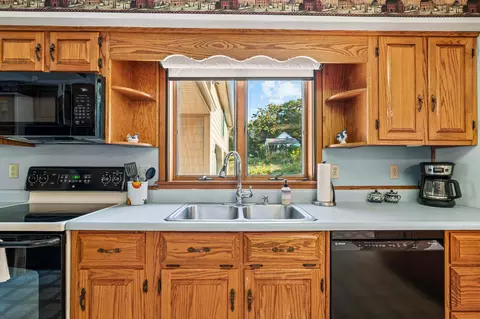 Kitchen - 196 Case Rd, Winthrop, ME 04364 photo 3 of 6