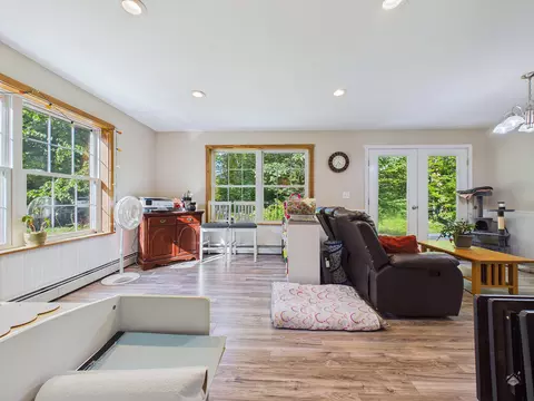 Living - 945 949 Main St, Wayne, ME 04284 photo 4 of 5