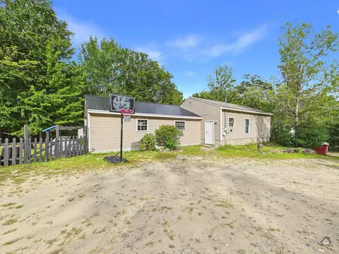 Exterior - 945 949 Main St, Wayne, ME 04284 photo 7 of 7