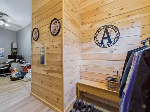 Entry Way - 945 949 Main St, Wayne, ME 04284 photo 6 of 10