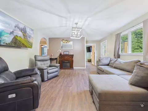 Living - 945 949 Main St, Wayne, ME 04284 photo 1 of 5