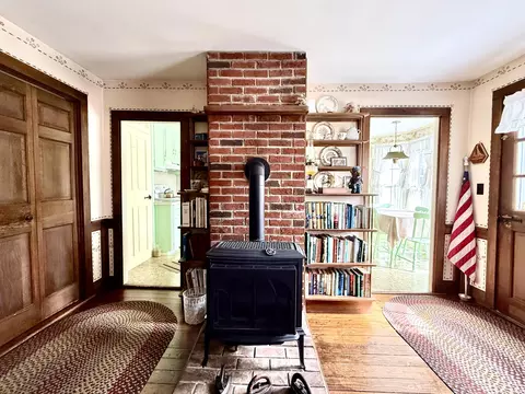 Entry Way - 18 School St, Addison, ME 04606 photo 1 of 4