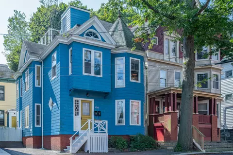 106 Sherman St, Portland, ME 04101