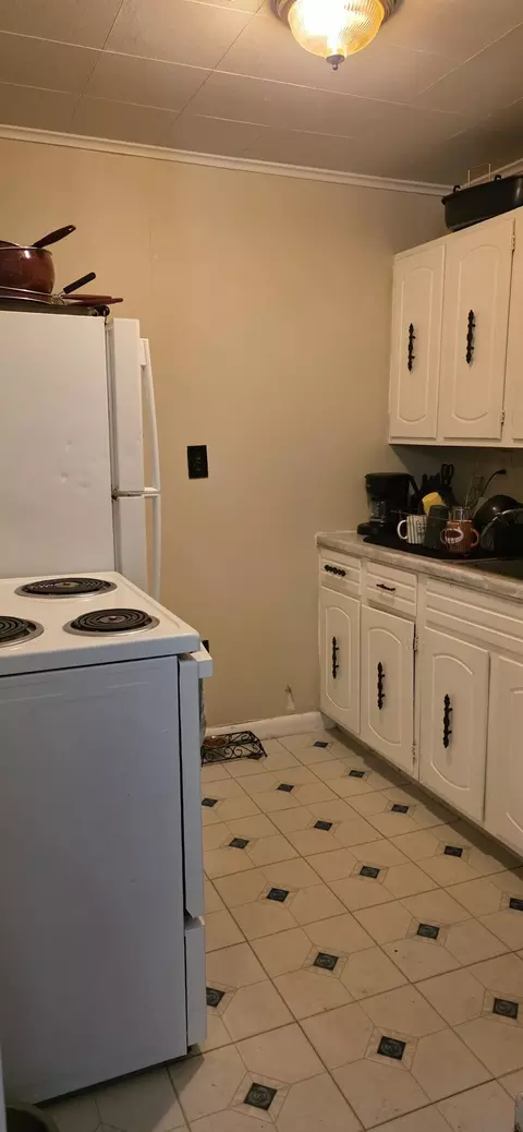 Kitchen - 211 State Park Rd, Casco, ME 04015 photo 1 of 2