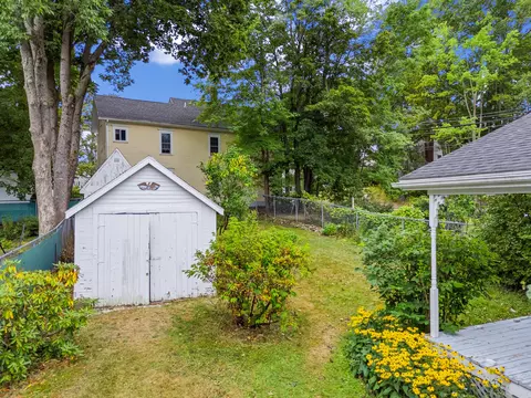 Exterior - 86 Green St, Bath, ME 04530 photo 6 of 9