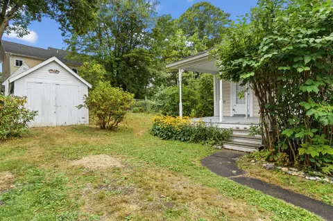 Exterior - 86 Green St, Bath, ME 04530 photo 4 of 9