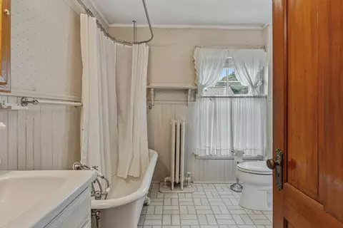 Bath - 86 Green St, Bath, ME 04530 photo 1 of 6