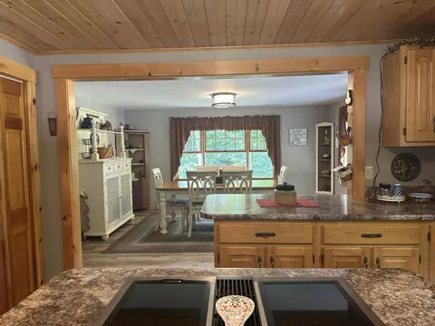 Dining - 162 East Dixfield Rd, Jay, ME 04239 photo 1 of 2