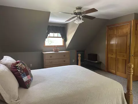 Bedroom - 162 East Dixfield Rd, Jay, ME 04239 photo 4 of 6