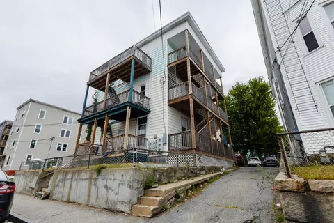 256 Park St, Lewiston, ME 04240