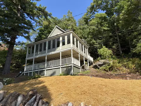 5 Massachusetts Ave, Boothbay, ME 04544