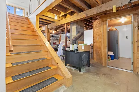 Entry Way - 366 Union Rd, Appleton, ME 04862 photo 7 of 10