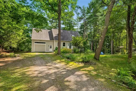 7 Barters Crk, Kittery Point, ME 03905