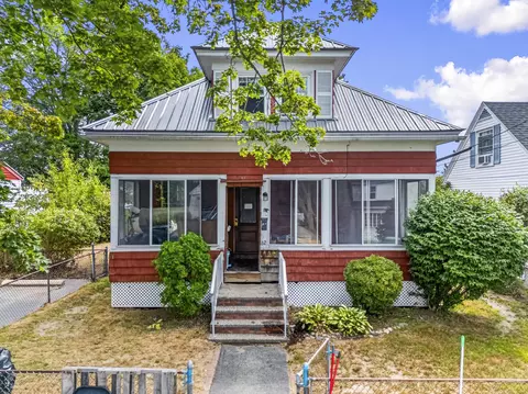 62 Powsland St, Portland, ME 04102