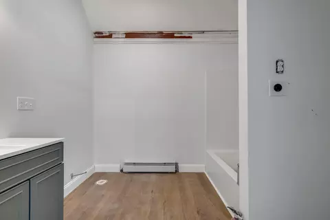 Bath - 7 Mill St #4, Springvale, ME 04083 photo 2 of 2