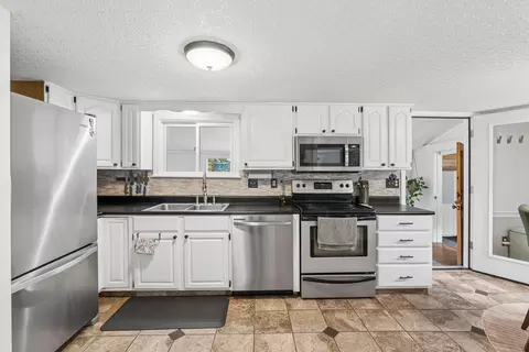 Kitchen - 204 Shaker Rd, Gray, ME 04039 photo 3 of 3