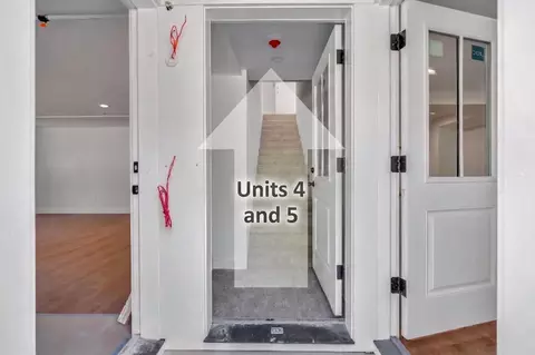 Entry Way - 7 Mill St #5, Springvale, ME 04083 photo 1 of 4