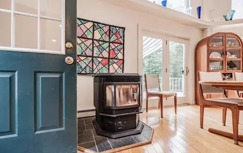Entry Way - 74 Webster Rd, Freeport, ME 04032 photo 1 of 4
