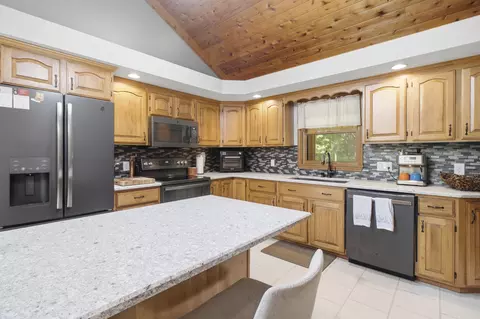 Kitchen - 14 Randall Rd, Winslow, ME 04901 photo 1 of 4
