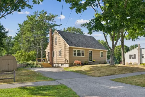 176 Melissa Dr, Yarmouth, ME 04096