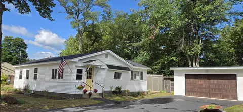 18 Ice House Rd, Fryeburg, ME 04037