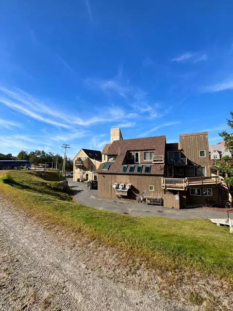 3002 Main St #3002, Carrabassett Valley, ME 04947
