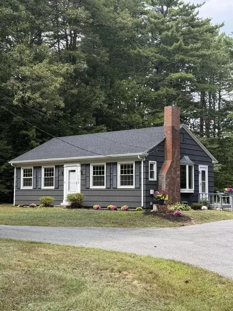 179 Hurricane Rd, Falmouth, ME 04105