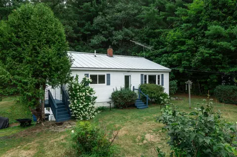 Exterior - 2533 Ohio St, Hermon, ME 04401 photo 6 of 9