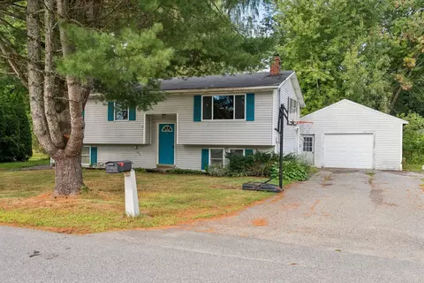 13 Andrea St, Lisbon, ME 04250