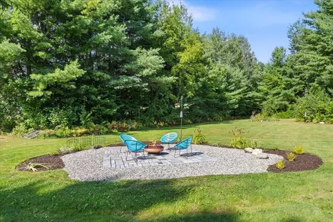 Exterior - 119 Cape Rd, Standish, ME 04084 photo 3 of 7