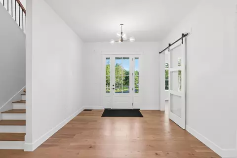 Entry Way - 7 Chipmunk Trl, Kennebunk, ME 04043 photo 1 of 4