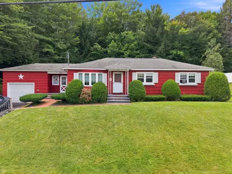 679 Penobscot St, Rumford, ME 04276