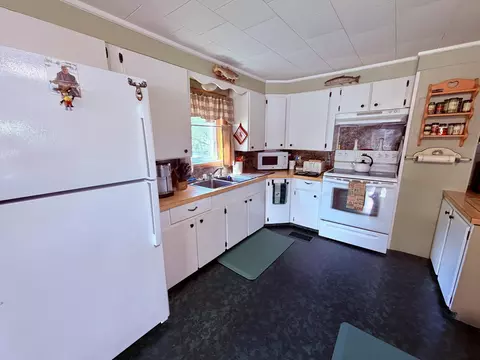 Kitchen - 426 Martin Rd, Sinclair, ME 04779 photo 2 of 3
