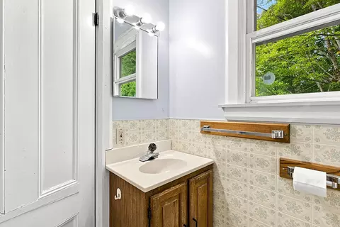 Bath - 52 Kinderhook St, Randolph, ME 04346 photo 4 of 7