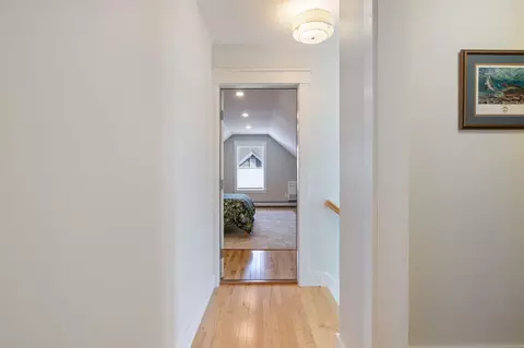 Entry Way - 19 Nautical Dr, Cumberland, ME 04110 photo 4 of 5