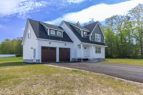 Exterior - 13 Tomahawk Ln, Berwick, ME 03901 photo 3 of 10